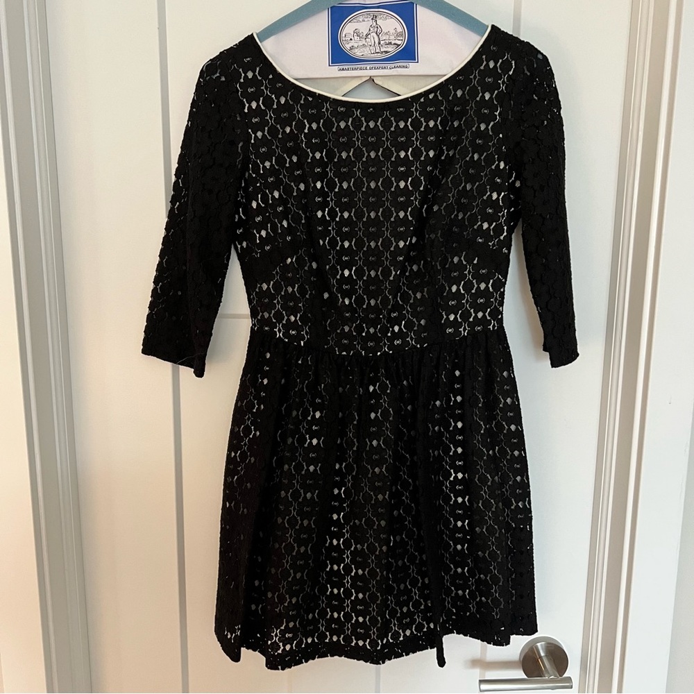 Lilly Pulitzer black lace mini dress size 0